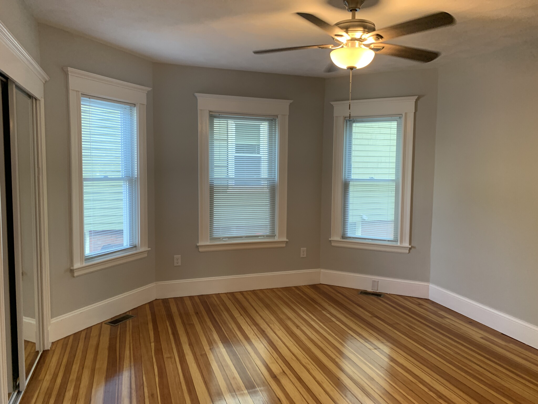 307 Highland Ave, Powder House Square