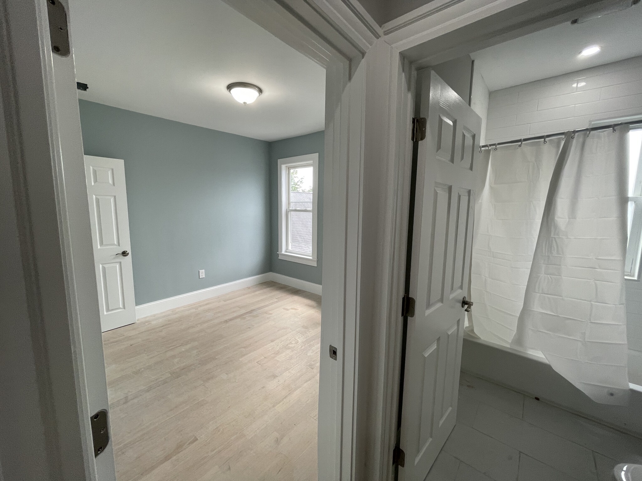 4 bed, 2 bath apartment for rent at 366 Highland Ave Unit 3B, Davis Square — photo 10 of 33