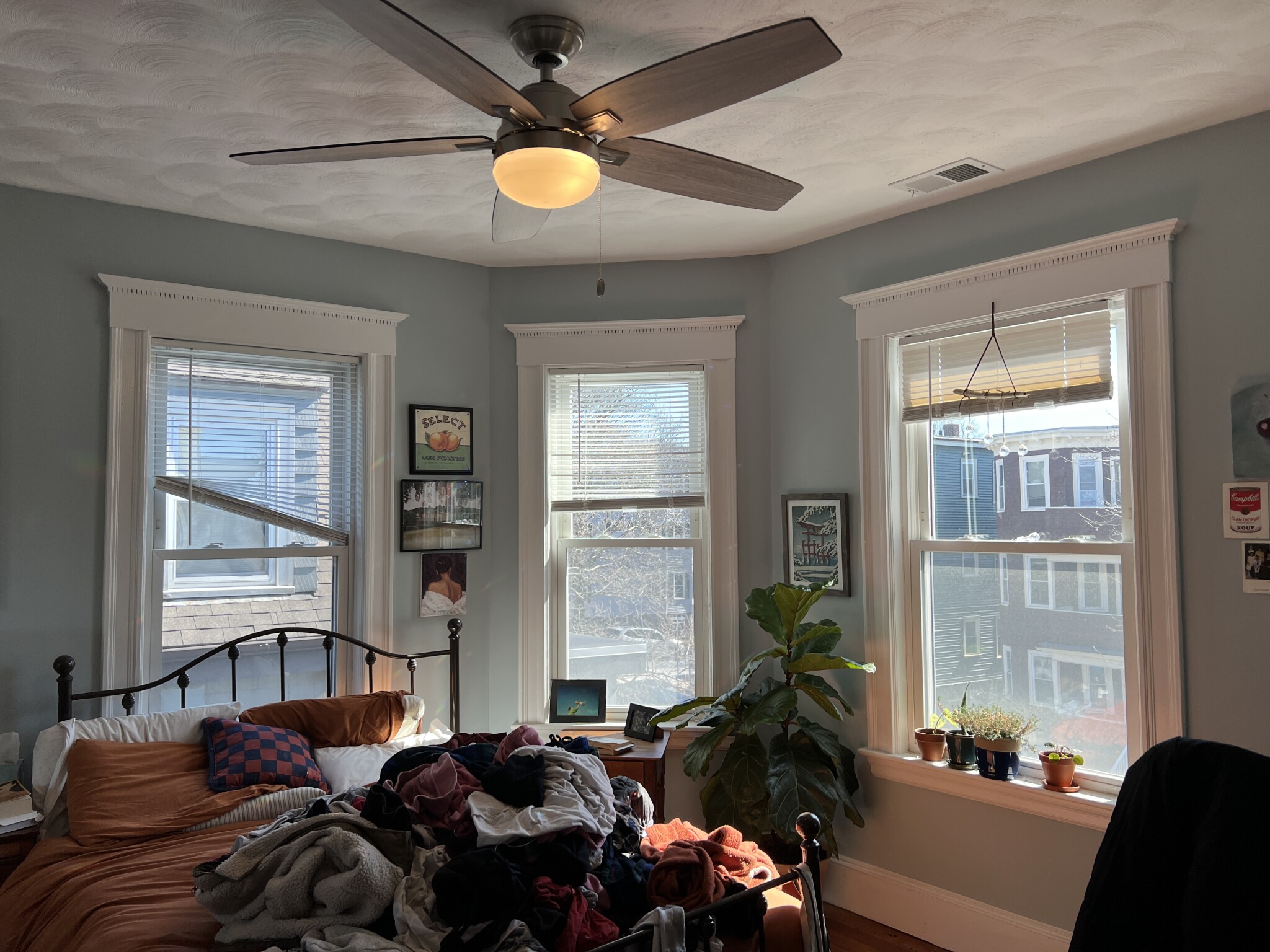 305 Highland Ave, Powder House Square