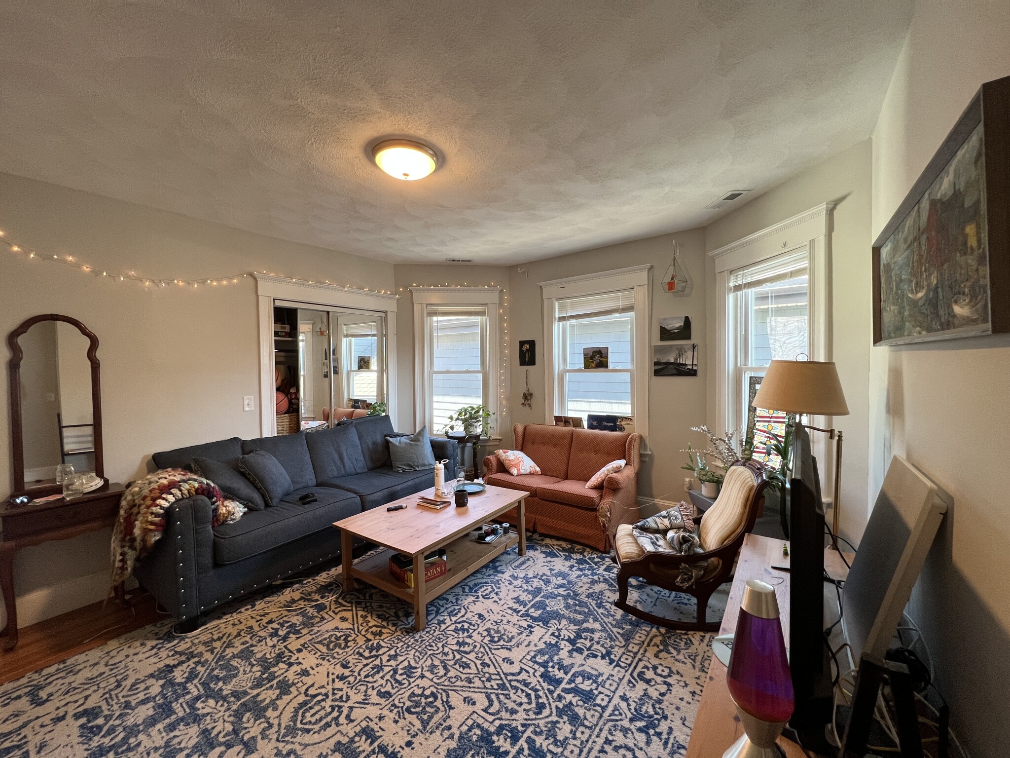 305 Highland Ave, Powder House Square