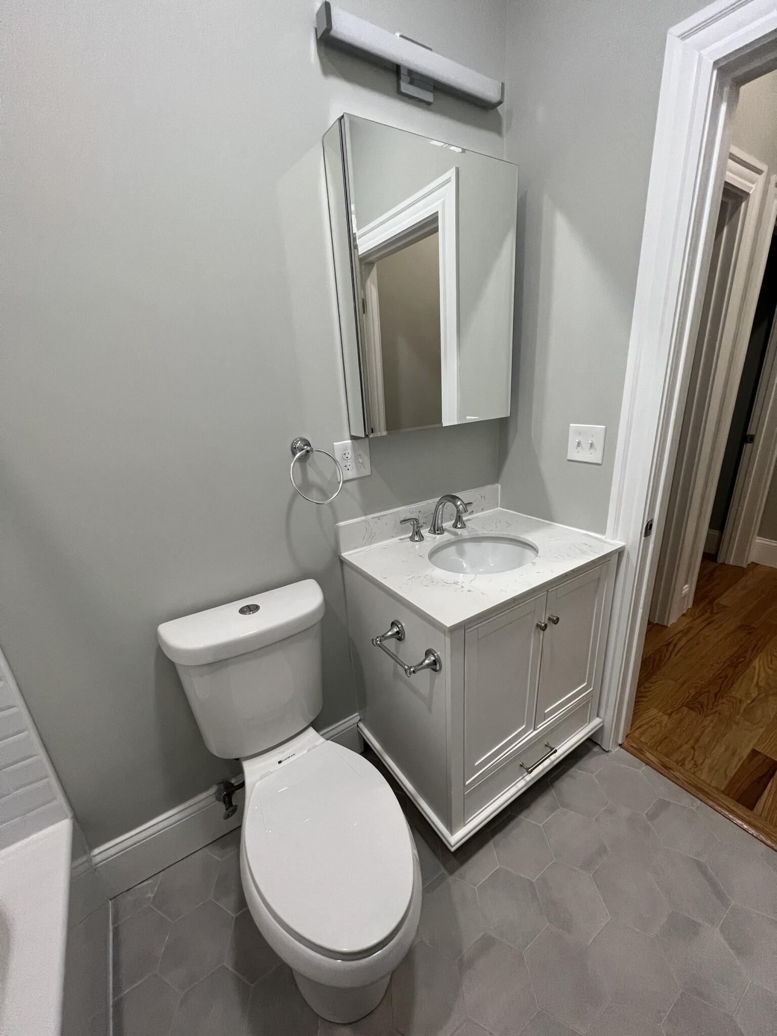 73 Pearl Street Pl, East Somerville