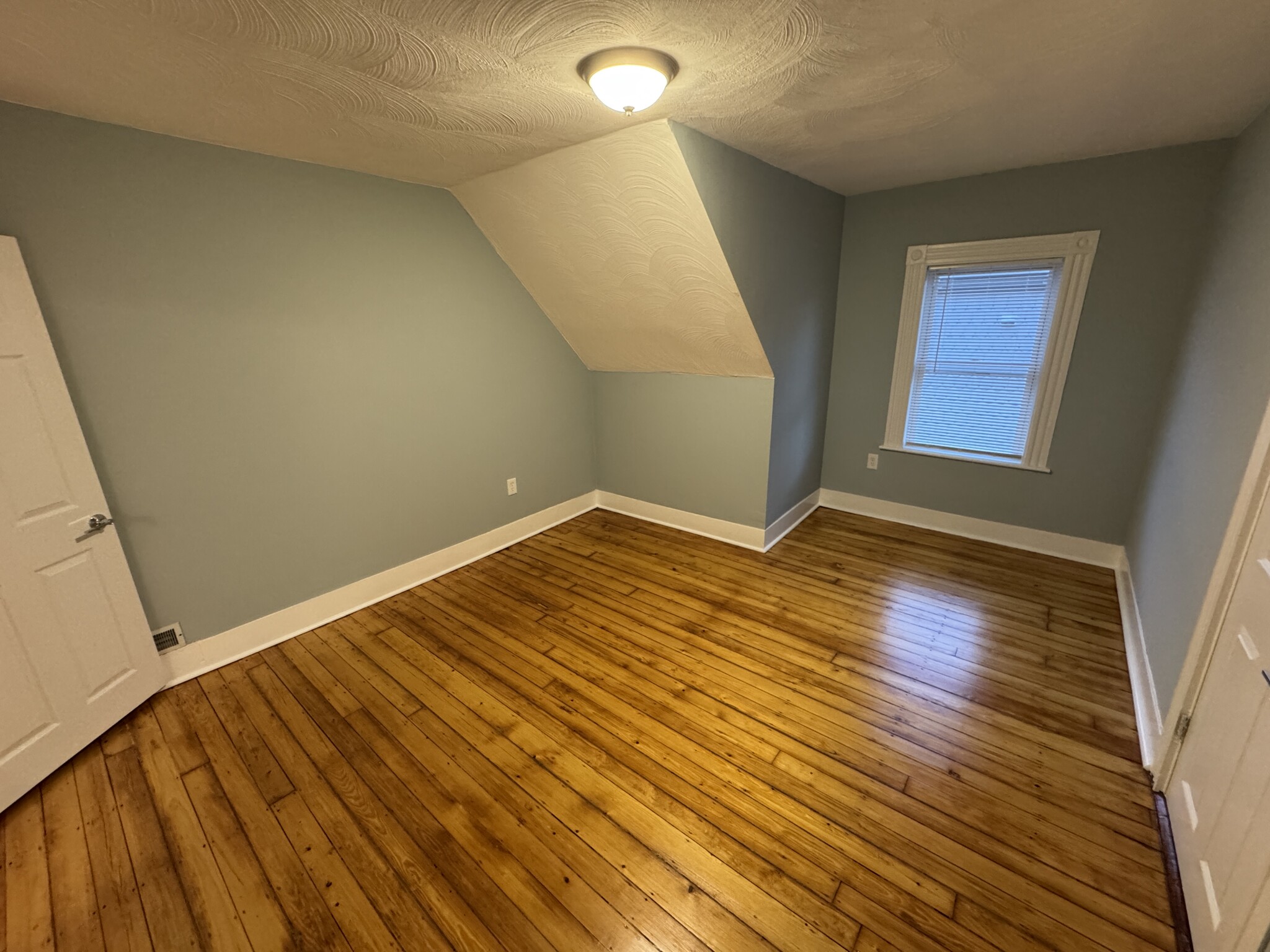 35 Cameron Ave, Teele Square