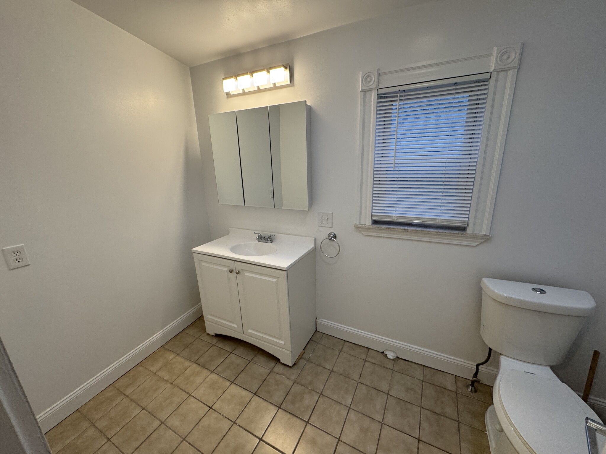 35 Cameron Ave, Teele Square