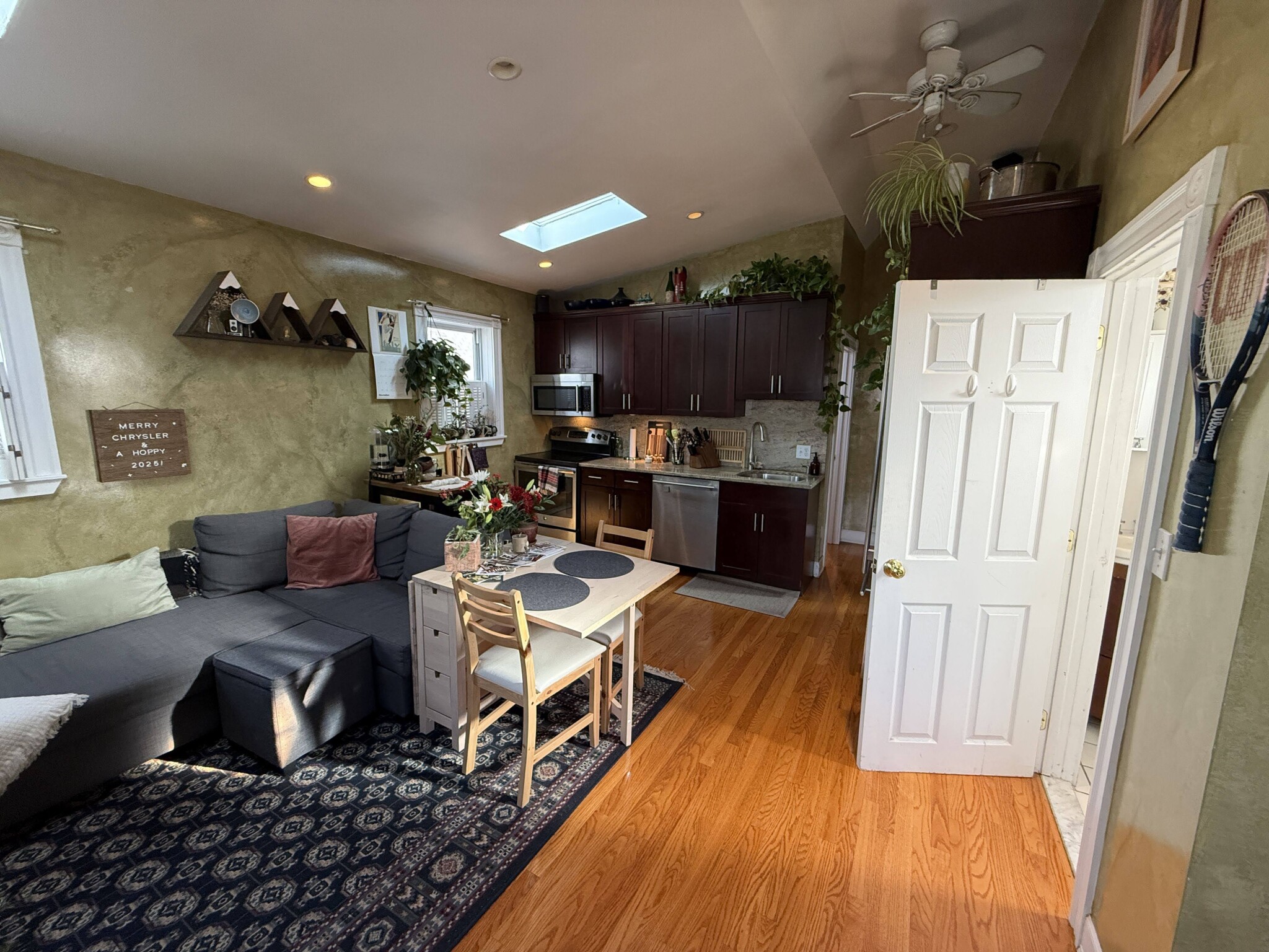 24 Ellington Rd, Powder House Square