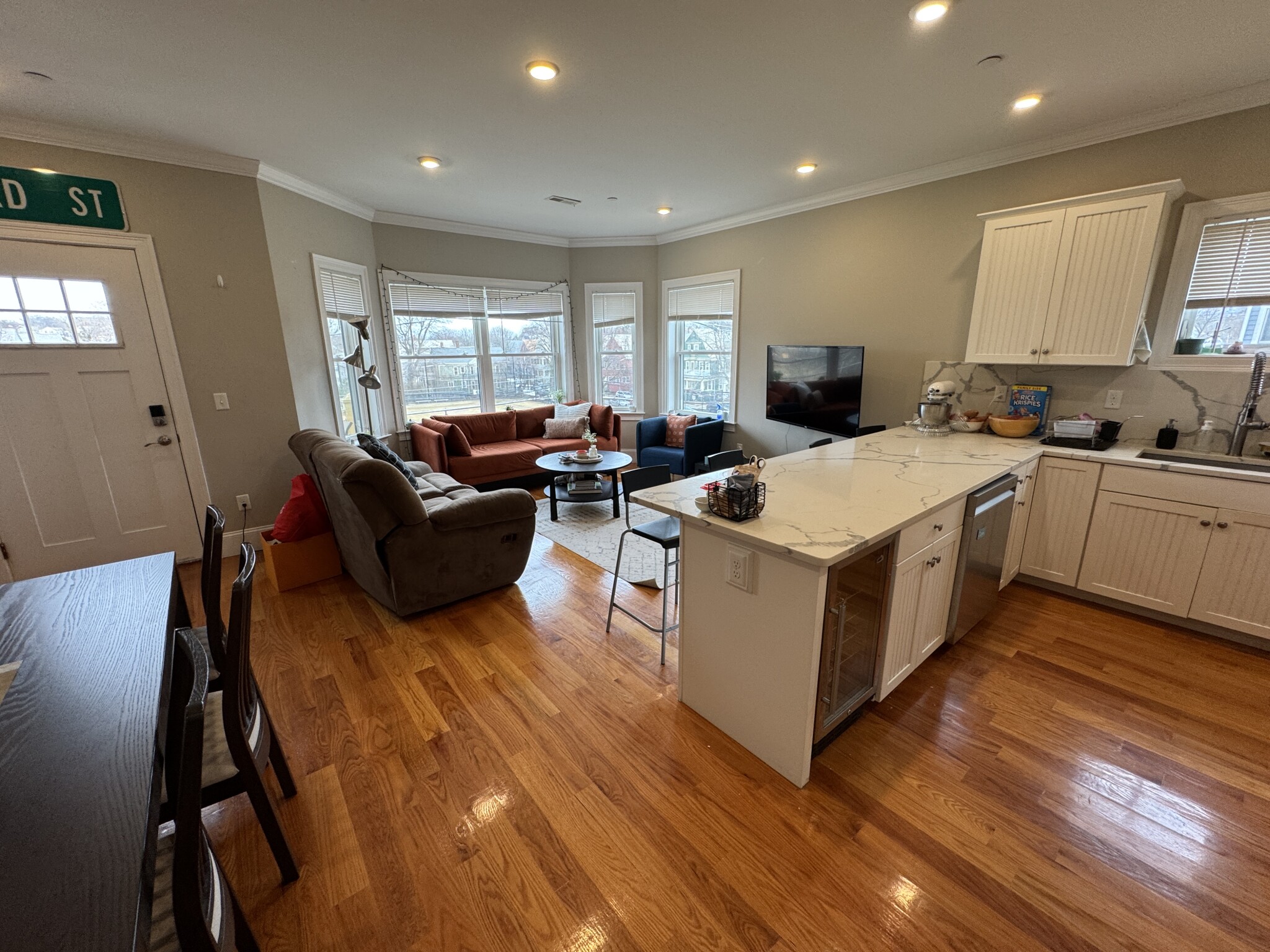 116 Holland St, Davis Square