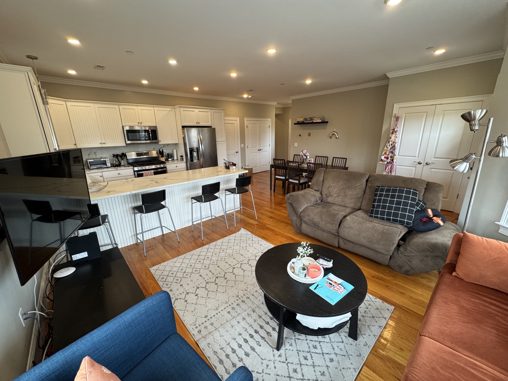 116 Holland St, Davis Square