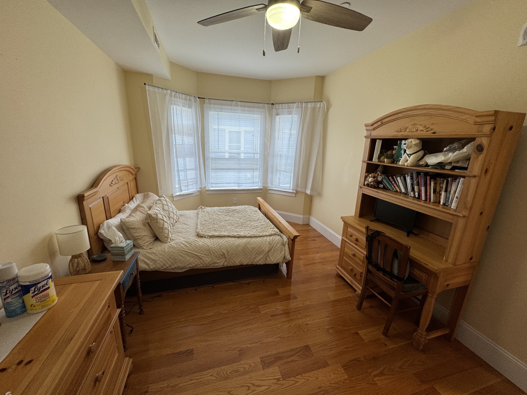 116 Holland St, Davis Square