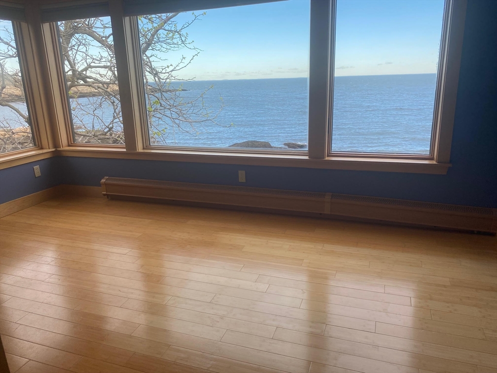 331 Granite St, Folly Cove