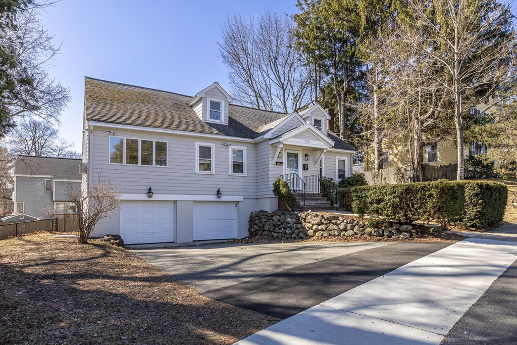 270 Cross St, Winchester