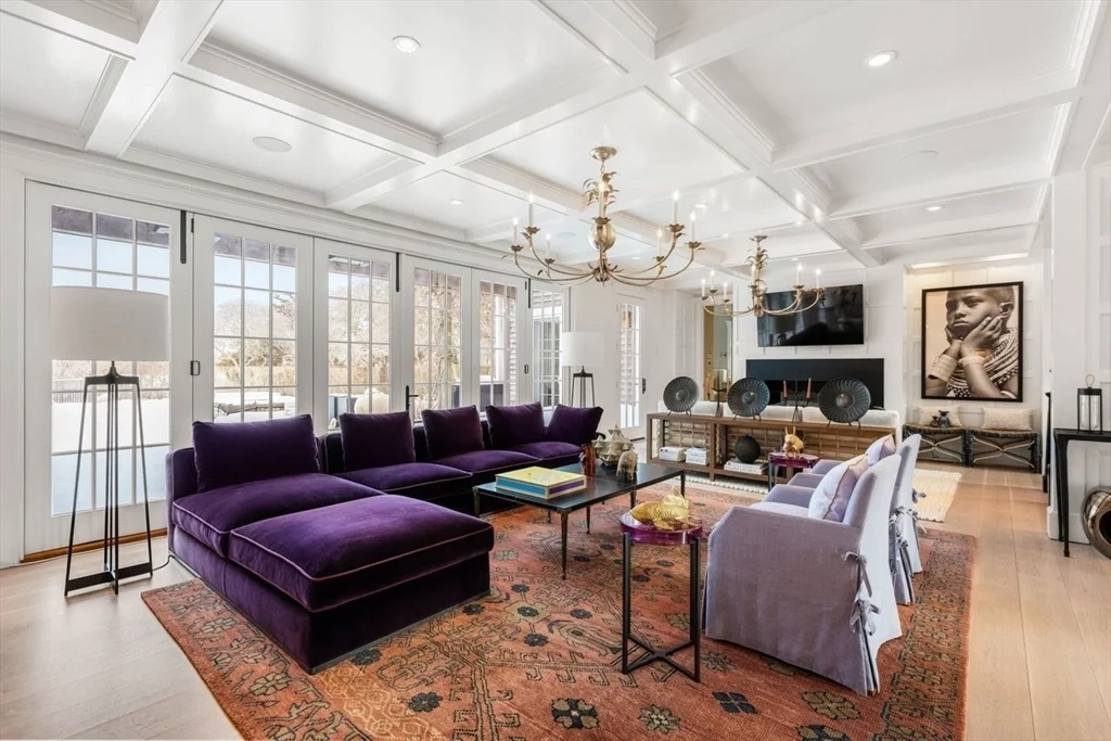 34 Brewster Rd, Monomoy