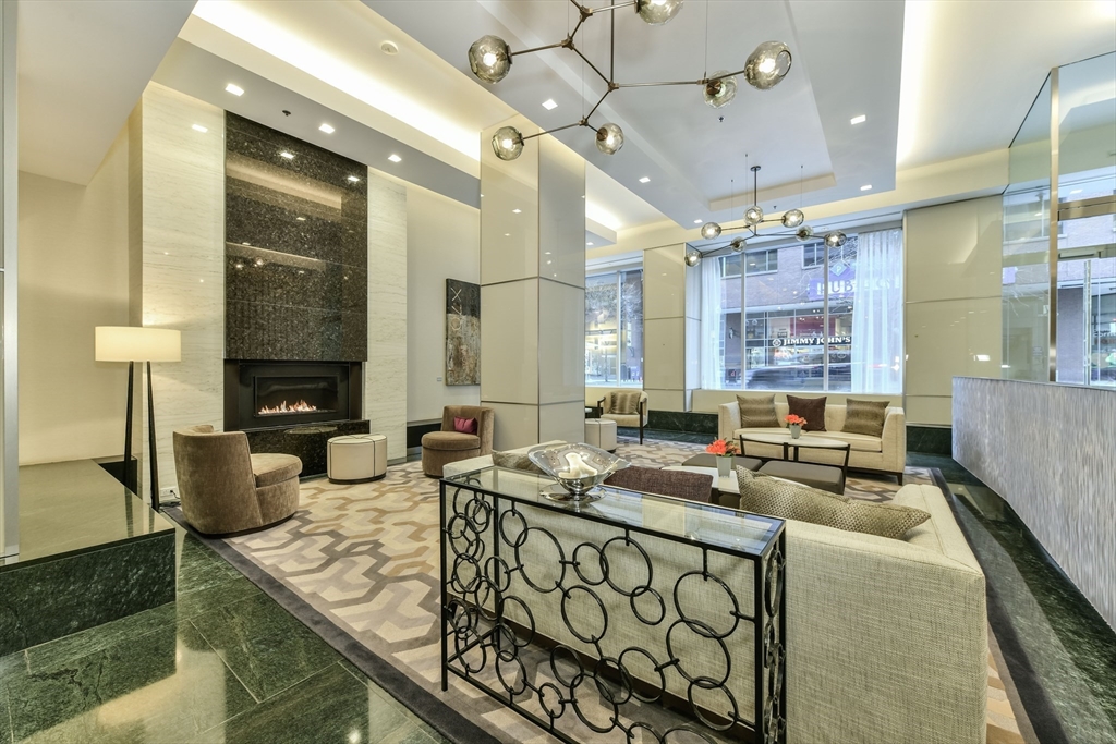 1 Charles St, Back Bay