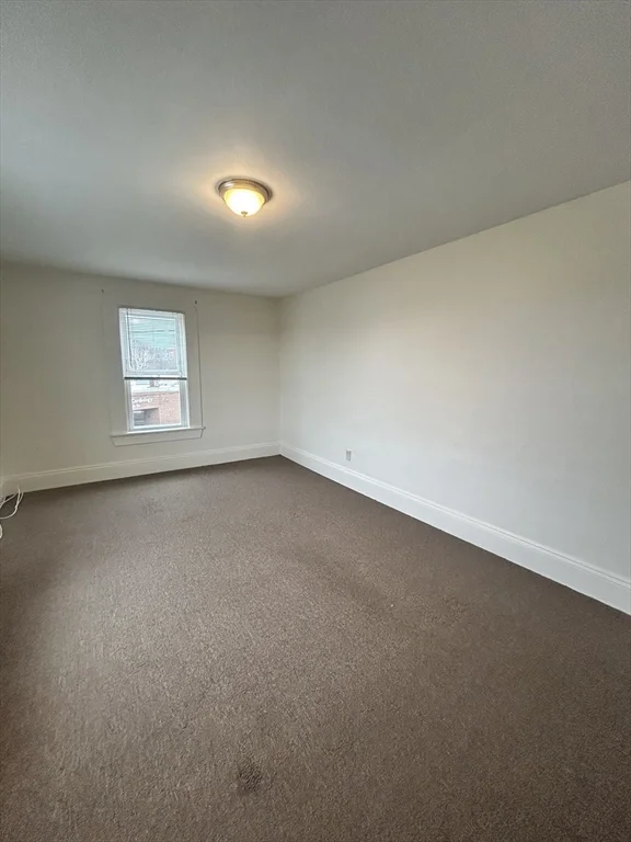 67 Pleasant St, Columbian Square