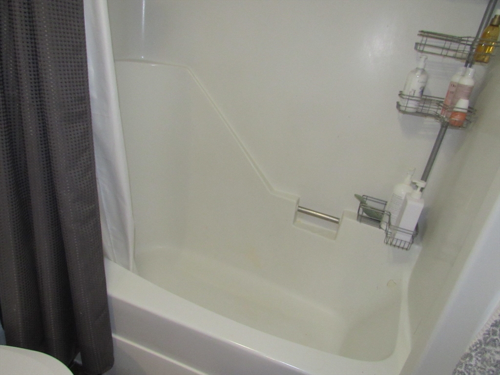 200 Market St, Downtown