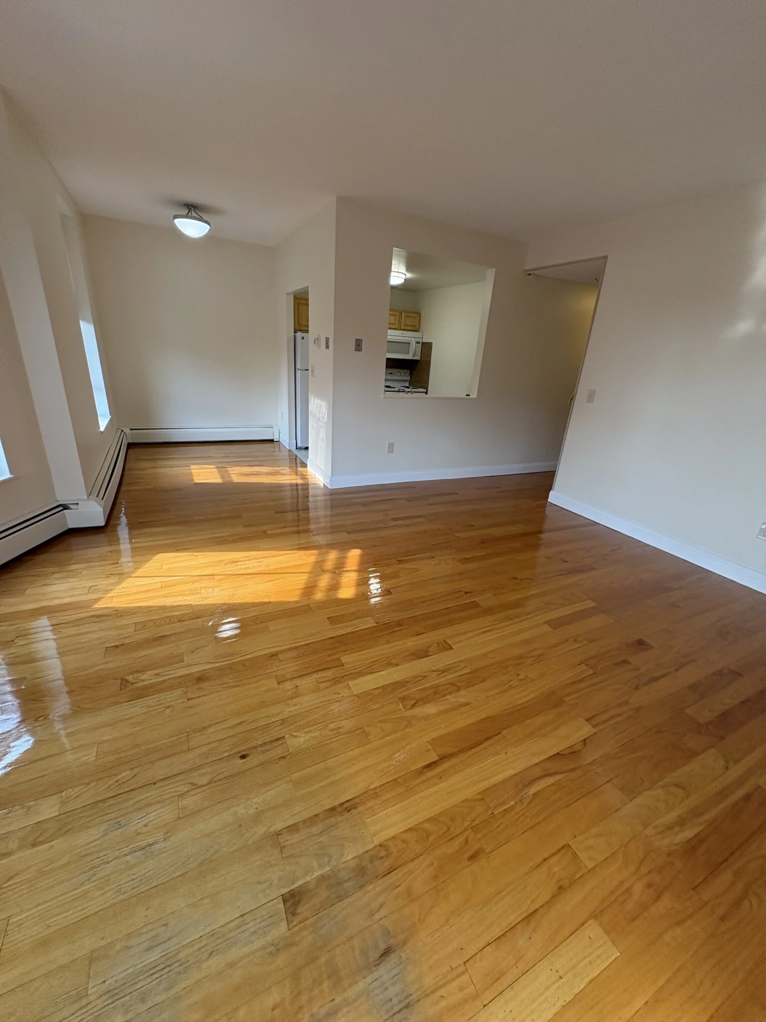 586 Massachusetts Ave, South End