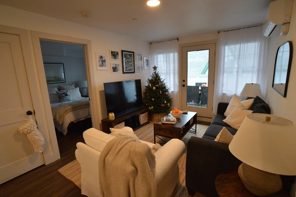 5 W Dane St, Beverly