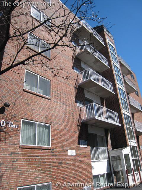 70 Park St, Ward Two