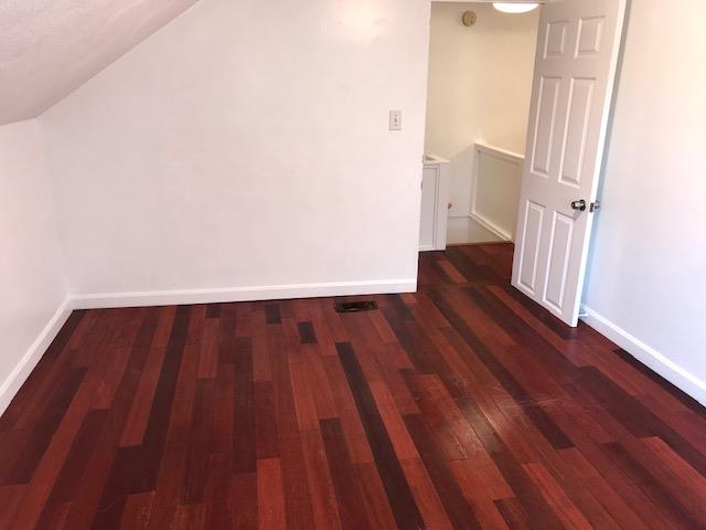 70 School St, The Port