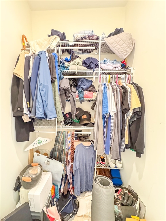 231 Maverick St, East Boston