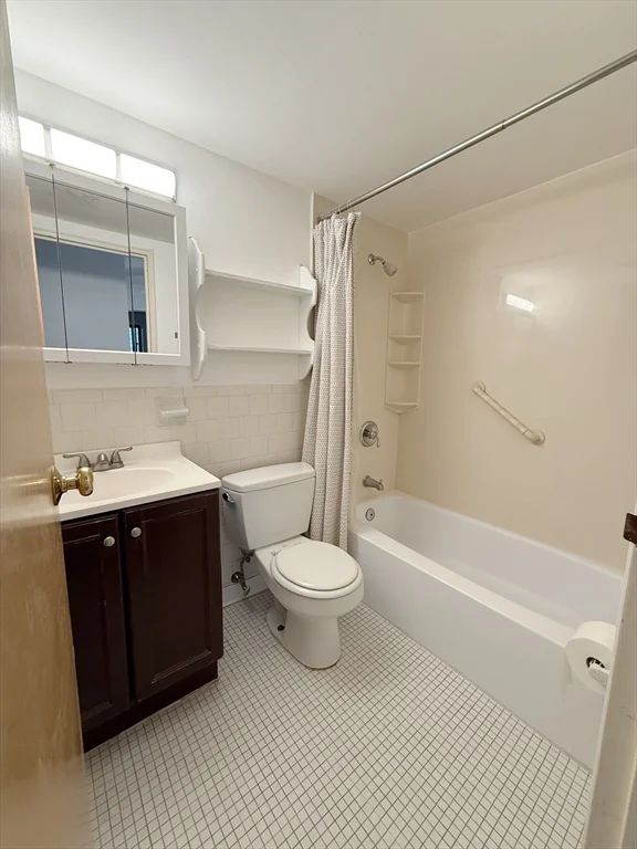 995 Massachusetts Ave, Arlington