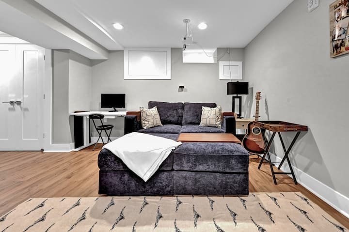 39 Gates, South Boston