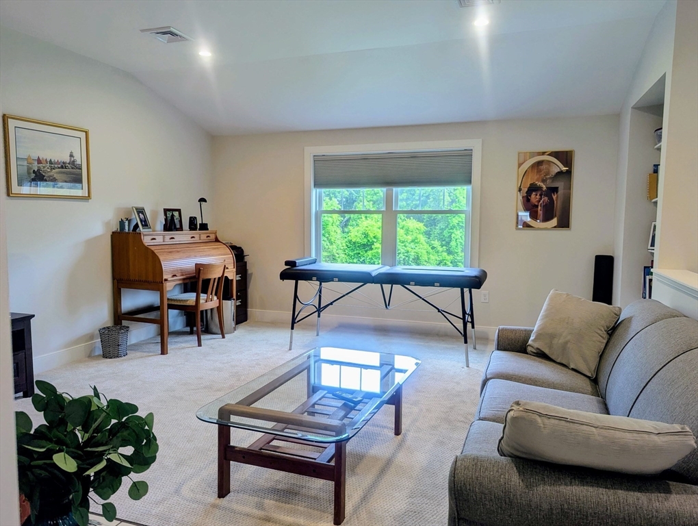 13 Primrose Ln, Ipswich