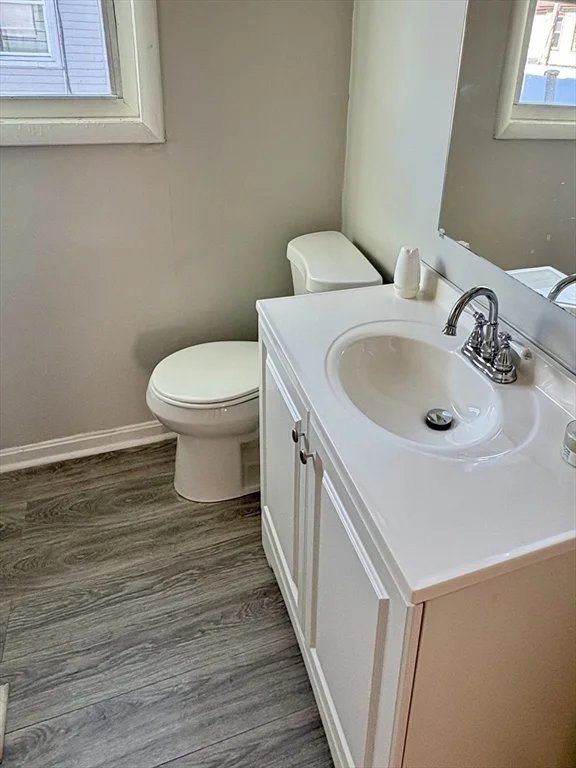 32 Quequechan St, Fall River