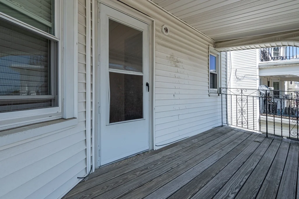 62 Vernal St, Everett