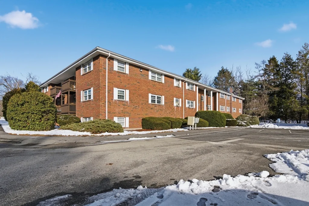 39 Pleasant St, Northborough