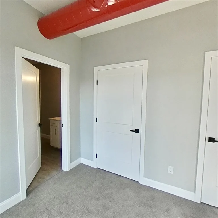 15 Oak, Needham