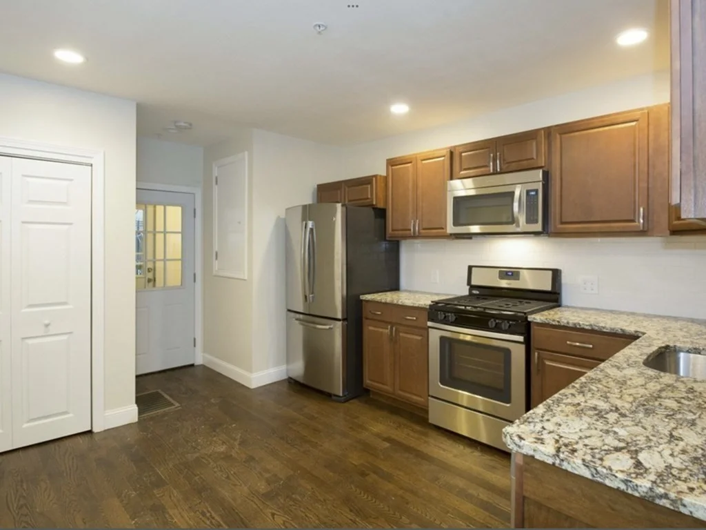 180 Dorchester St, South Boston