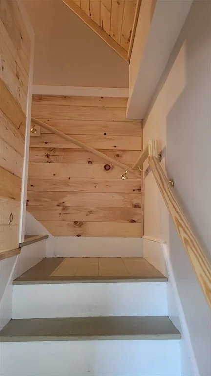 30 O'neil St, Hudson