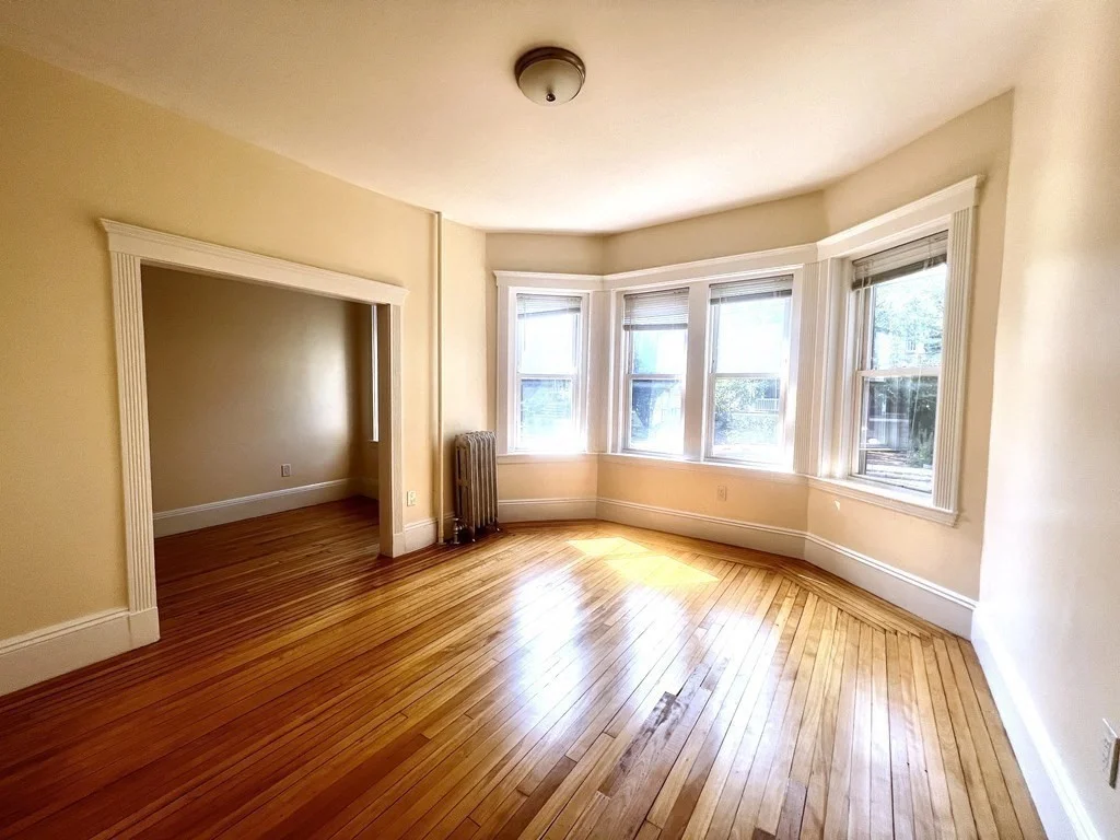 102 Trowbridge St, Mid-Cambridge