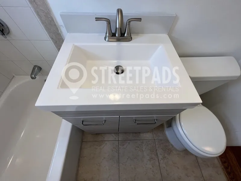 1163 Beacon St, Longwood