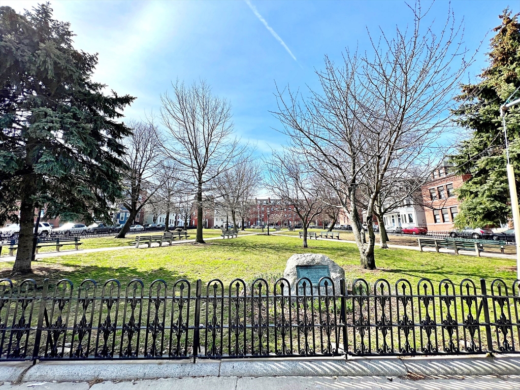 418 Sumner St, East Boston