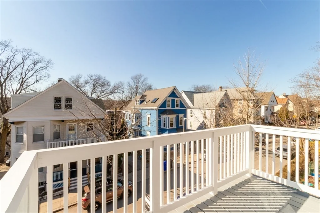 23 Wenham St, Jamaica Plain