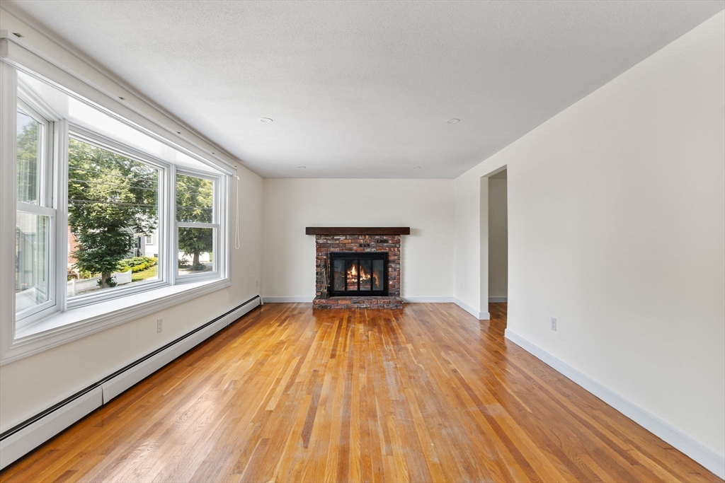 194 Glenellen Rd, West Roxbury