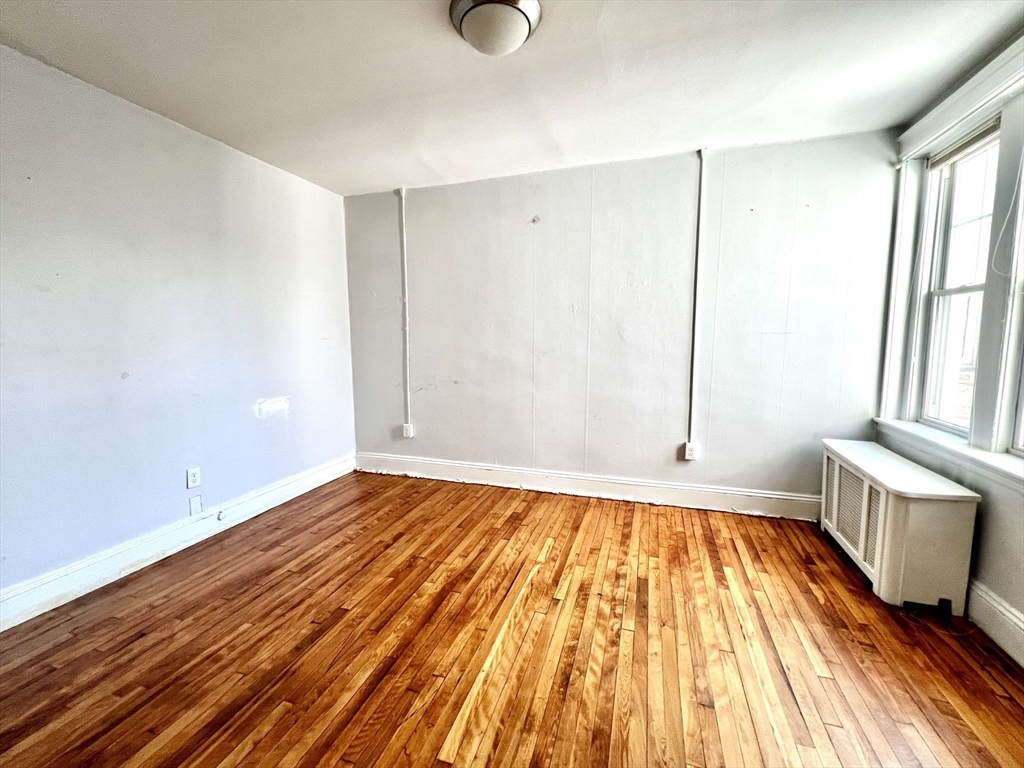 76 Babcock St, Coolidge Corner