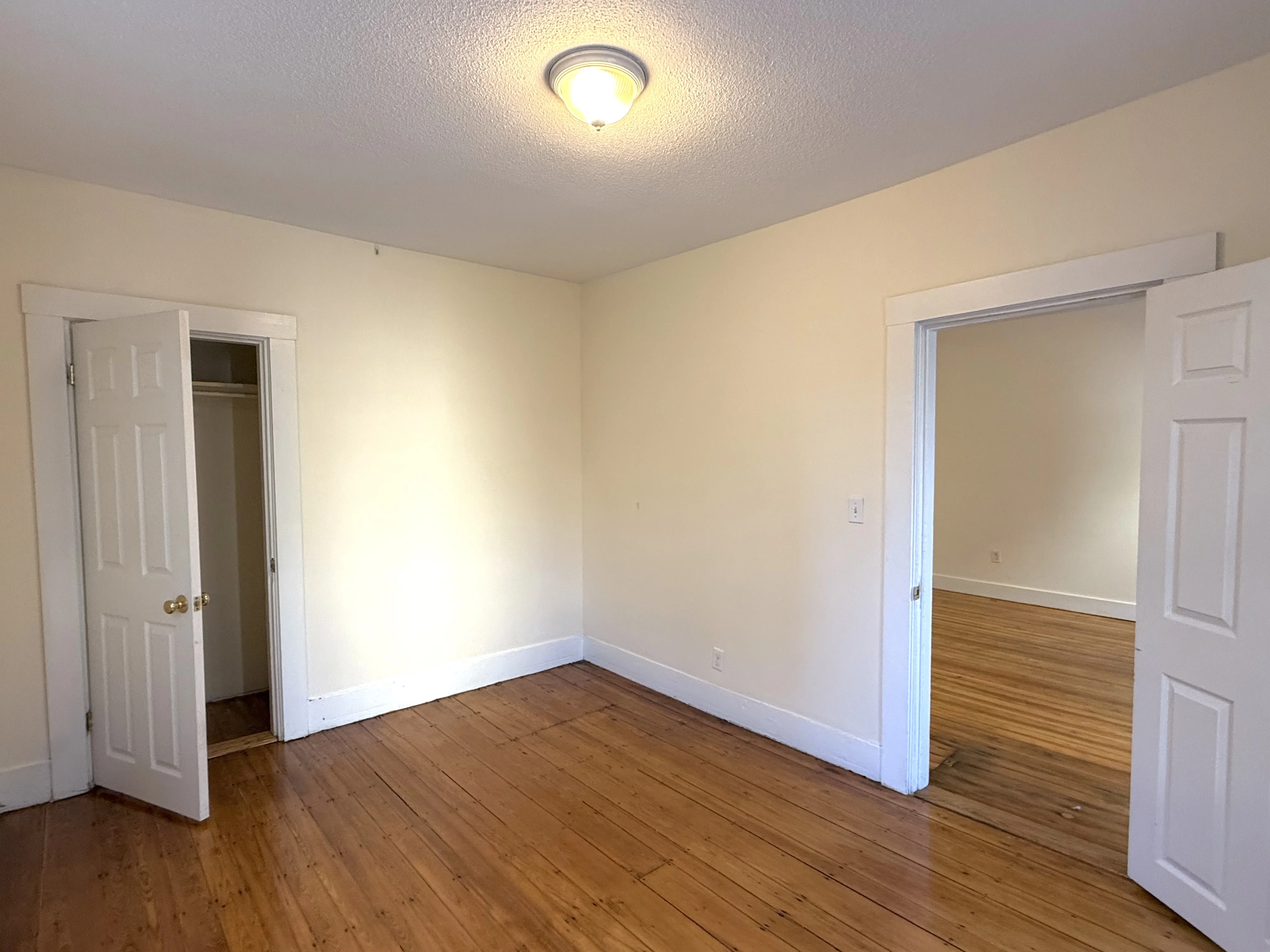 18 Roberts St, Brookline