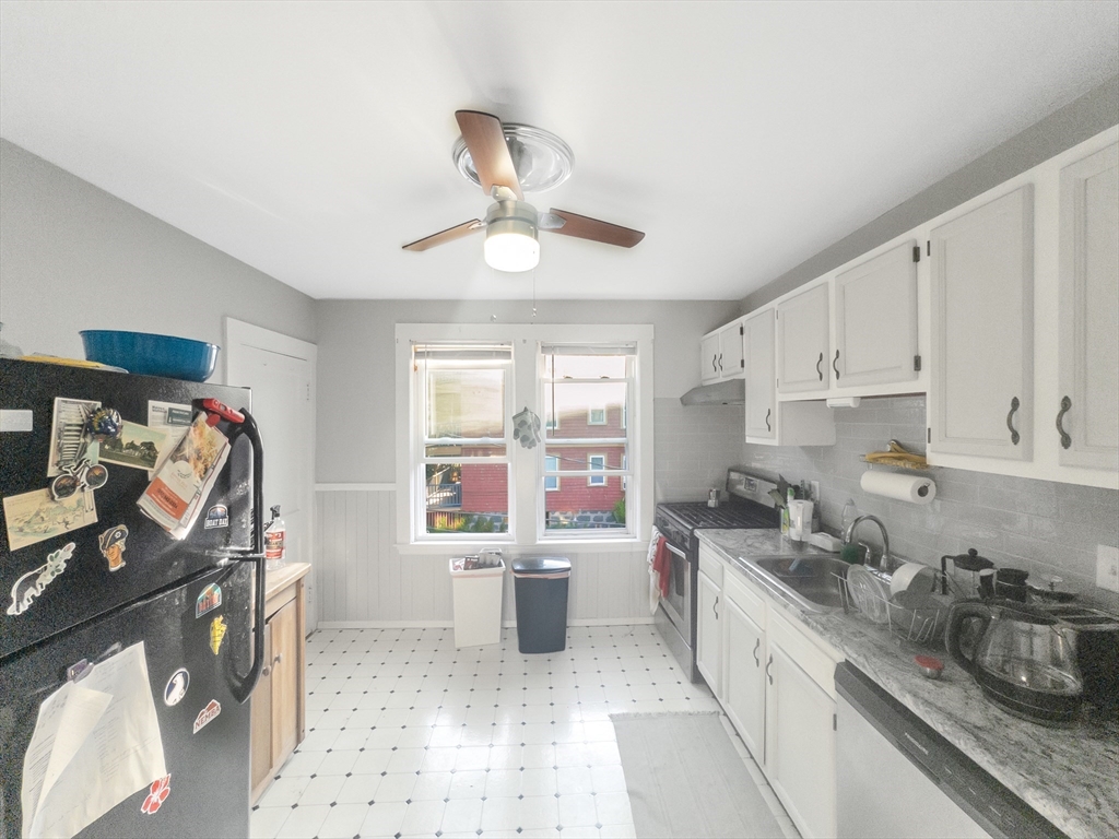 26 St Rose St, Jamaica Plain