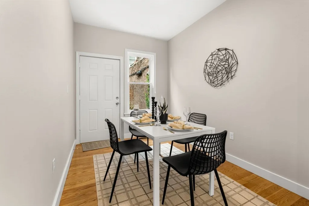 362 Silver St, South Boston