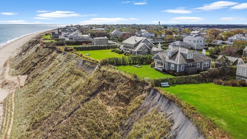 75 Baxter Rd, Nantucket