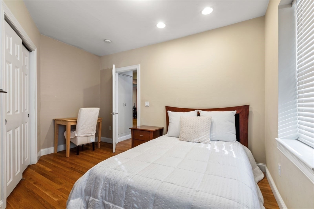 30 Edgerly Rd, Fenway