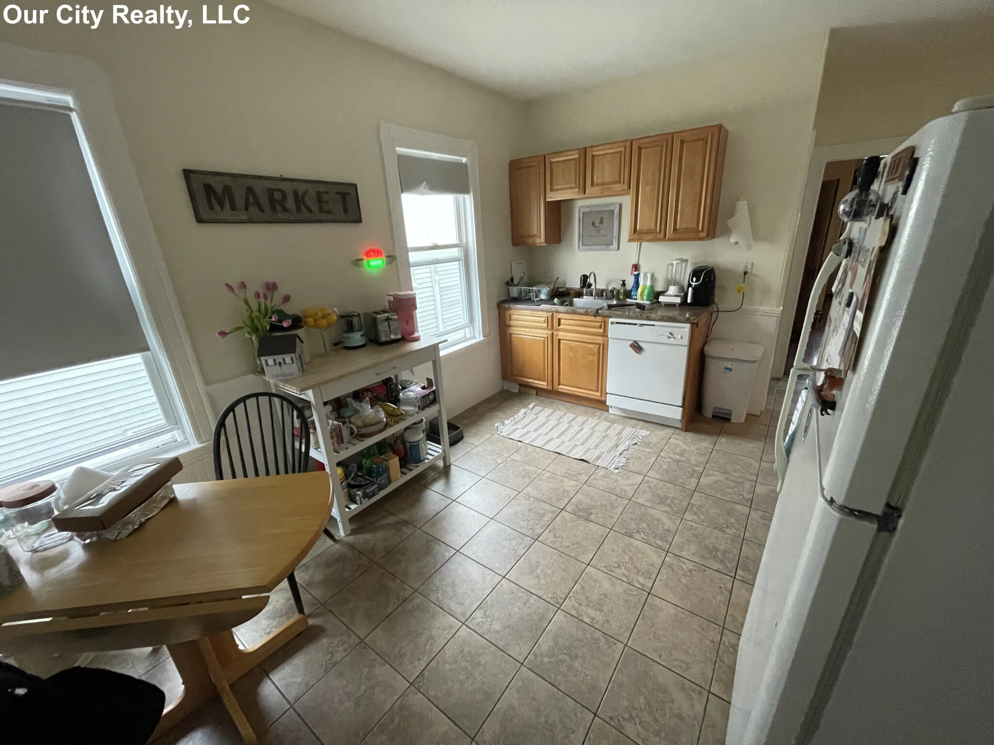 28 Belknap St, West Somerville