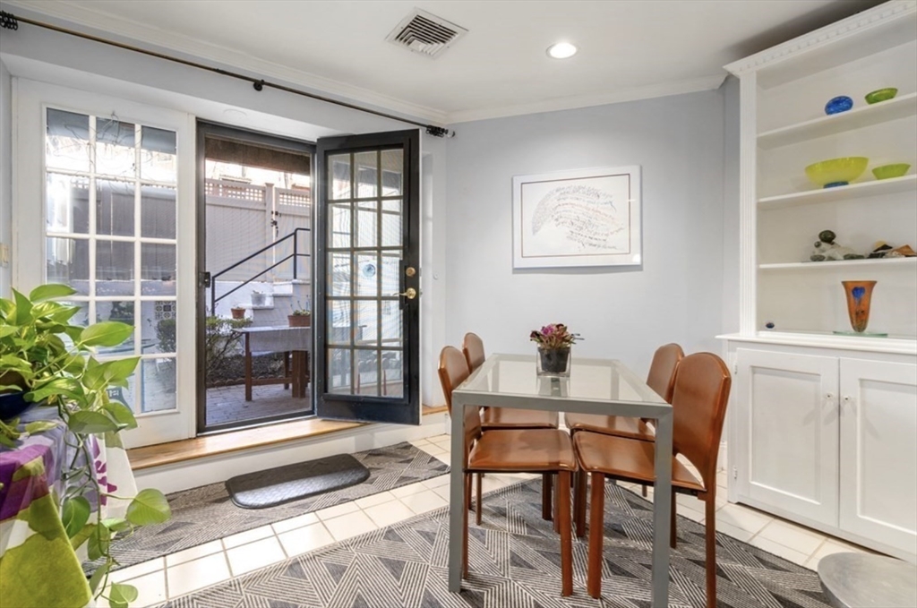 12 Keswick St, Fenway