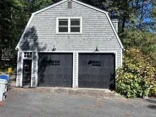 38 Cedar St, Holliston