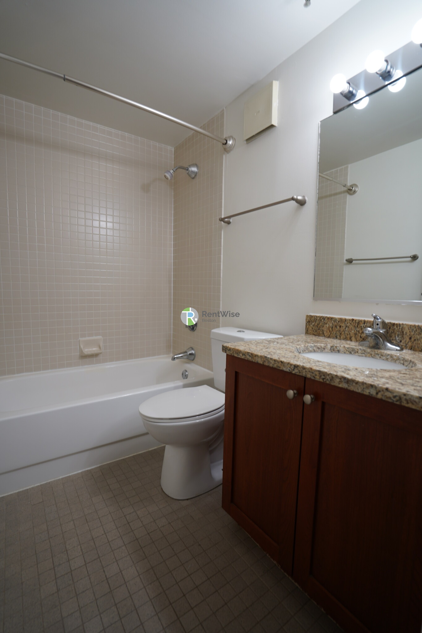 10 Magazine St, Cambridgeport