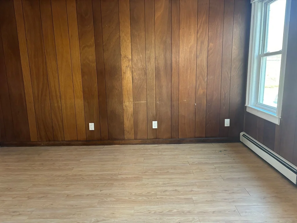 292 Providence Rd, Grafton