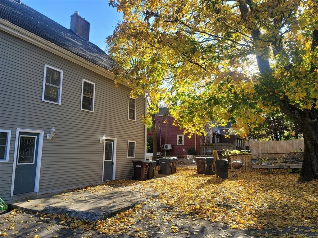 237 Colburn St, Dedham