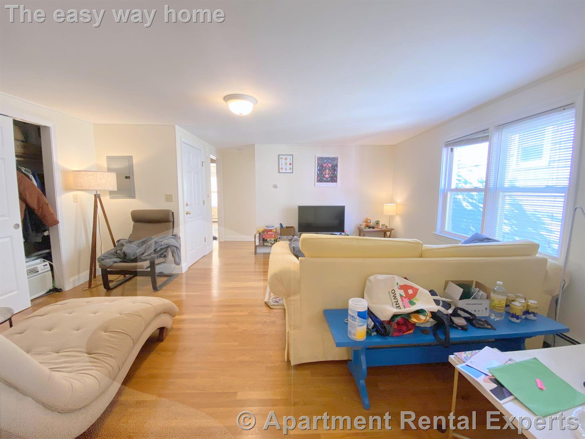 126 Pine St, Central Square