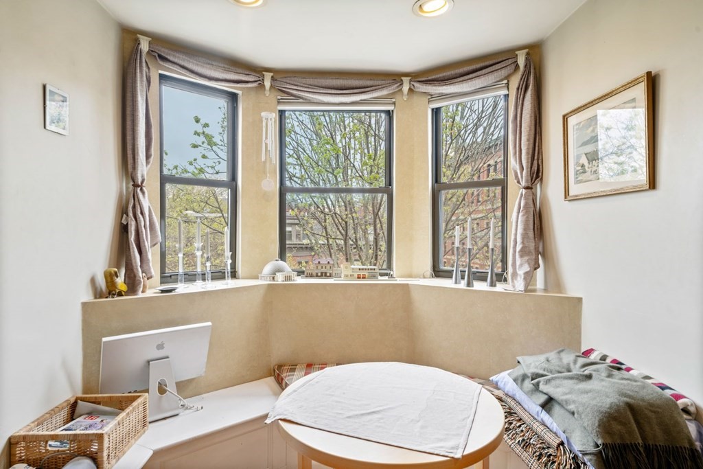 39 Worcester Sq, South End